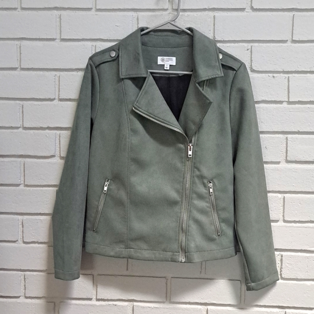 Candace Cameron Bure Green Faux Suede Silver Hardware Moto Jacket. Size Small